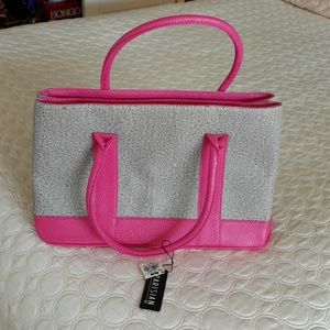 New Women s Parisian hand bag w tags